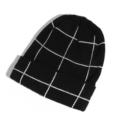 

Hat women autumn&winter Korean version of the tide 2019 set of head hat Korean ins students plaid warm knitted hat men