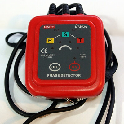 

UNI-T UT281A Smart AC Digital Flexible Clamp Meter Multimeter Handheld Voltage Current Resistance Frequency