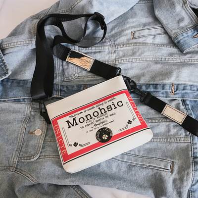 

Ins super fire cute cute print small bag female 2018 new wave Korean version of the wild slung wide shoulder strap shoulder bag