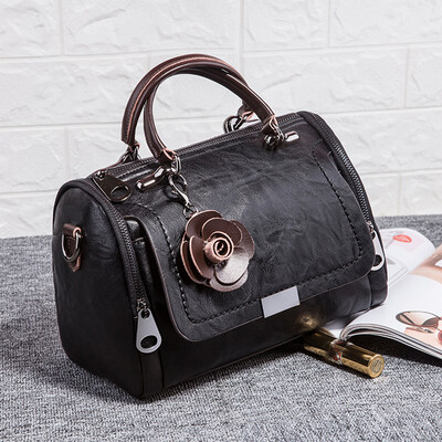 Tailored Womens High-volume Joker Restoring Ancient Ways Single Shoulder Messenger Bags