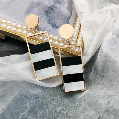 

Acrylic earrings ladies geometry titanium steel earrings new trend earrings temperament high quality earrings fashion earrings