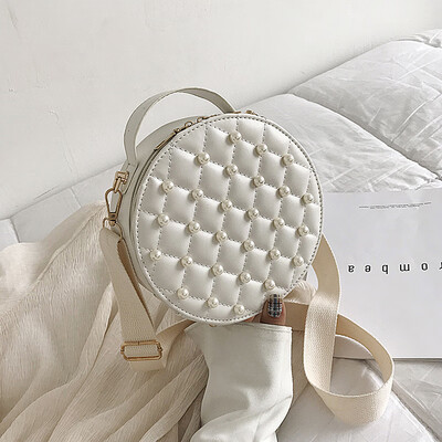 

2019 new casual simple wild small round bag female fashion temperament handbag personality pearl shoulder Messenger bag