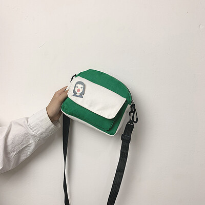 

Chic casual wild shoulder bag fashion temperament contrast color Messenger bag female 2019 new cartoon cute canvas bag