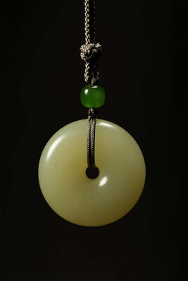 

WANYANSHAOHUA Xinjiang Hetian Topaz Pendant 18331-18333