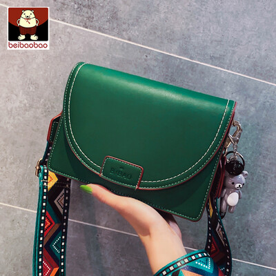 

Fashion wide shoulder strap womens bag 2019 new tide small square bag Korean version of Joker Messenger bag texture shoulder bag