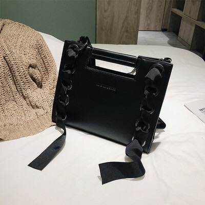 

Bag female 2019 new ins super fire Korean fashion casual simple wild shoulder bag shoulder slung small square bag