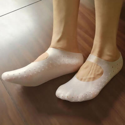 

1Pair Silicone Moisturizing Gel Heel Sock Cracked Foot Skin Care Protector