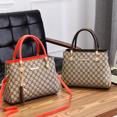 

Handbag handbags autumn new fashion atmosphere middle-aged print wild ladies shoulder Messenger bag