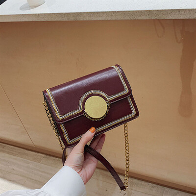 

Qiao Bani 2019 new Korean chic fashion embroidery chain small square bag street shoot trend single shoulder diagonal handbag