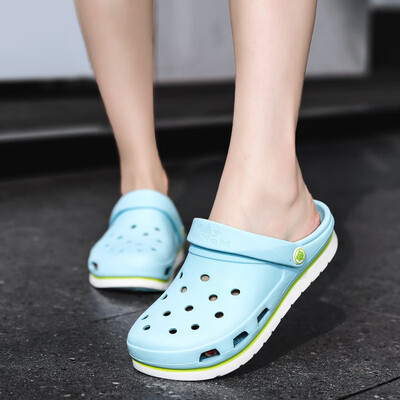 

Sandals mens summer trend Korean version of beach shoes mens slippers summer wear sandals slip-proof soft bottom hole shoes men