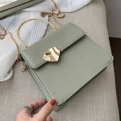 

North bag girl 2019 on the new Chaohan version of students small fresh Kelly bag ins chain handheld slant girl bag