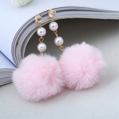 

EK580 New Cute Long Plush Ball Simulated Pearl Dangle Earring for Women Jewelry Crystal Hair Ball Drop oorbellen Gift Brincos
