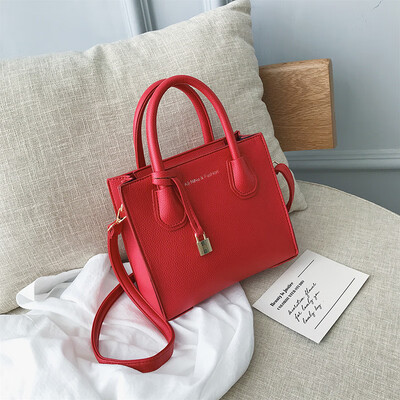 

Qiao Bani 2019 new European&American style fashion  ribbon K small lock letter killer bag shoulder shoulder diagonal female bag