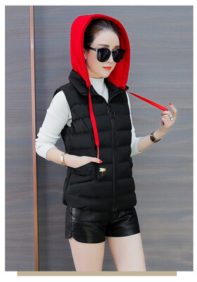 

The new 2018 fashion show is thin with a thick vest with a thick top&a sleeveless vest