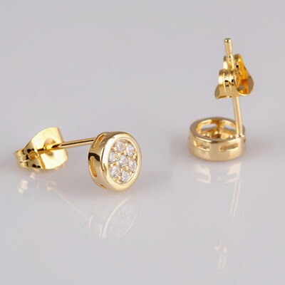 

Ladies stud earrings elegant temperament full of diamond round earrings