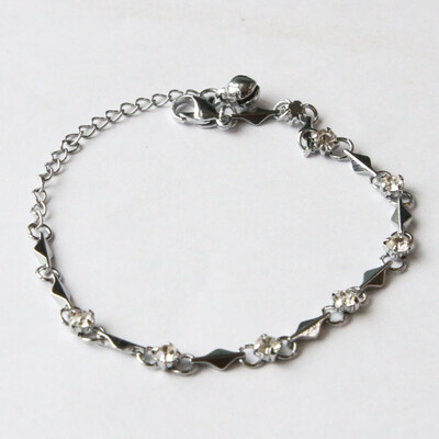 

1 Pc Fashion Women Bracelet Jewelry Geometric Diamond Luxury Chain Bracelet Elegant Lady Casual Accessories