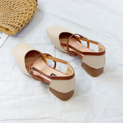 

Rough heel sandals fairy style 2019 new Baotou evening shoes gentle retro middle heel shoes Xia net celebrity