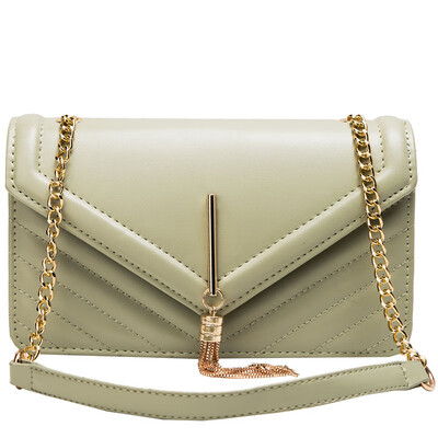 

2019 new womens bag casual simple solid color portable slung weave wrist womens bag