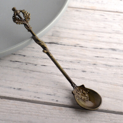

Hot Sale Vintage Flower Leaf Tea Coffee Spoon Dessert Spoon Kitchen Small Decoration