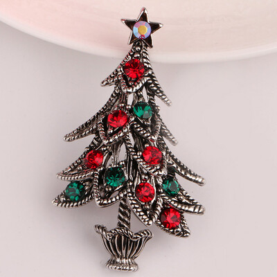 

1Pc New Christmas Tree Crystal Brooches Pins Christmas Fashion Woman Jewelry Gift