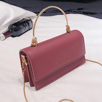 

Spring new small fragrance bag female 2019 new wave Korean version of the wild Messenger shoulder portable magnetic buckle small square bag