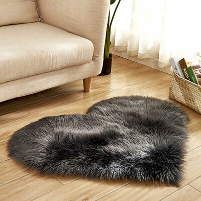 

Fluffy Heart Shaped Rug Shaggy Floor Soft Faux Fur Home Bedroom Hairy Carpet