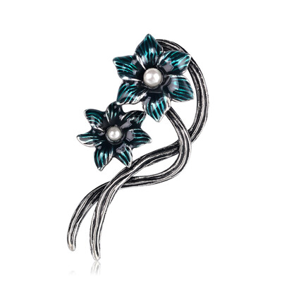 

Cartoon Hazelnut Flower Panda Pearl Tree Crocodile Cactus Enamel Brooch Pins Metal Badges