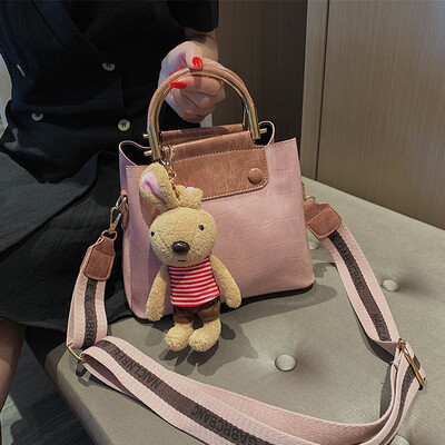 

Bag female 2019 new retro stone pattern simple atmosphere shoulder bag shoulder bag wide shoulder strap casual wild bag