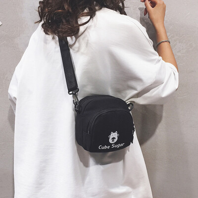 

Canvas bag female slung summer small bag 2019 new fashion student Korean version of the simple wild shoulder phone bag