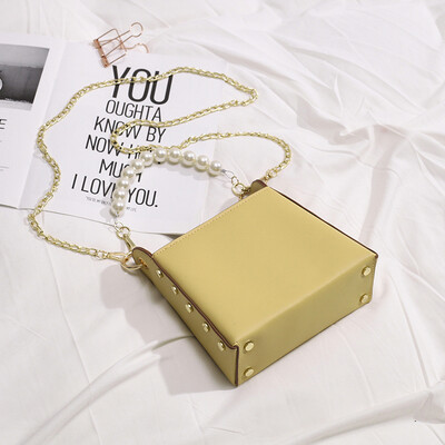 

Advanced sense bag Western style texture 2019 latest version of small bag female hand bag shoulder Messenger bag female wild ins