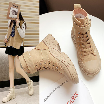 

Martin boots female British wind autumn new locomotive short boots net red with the same paragraph