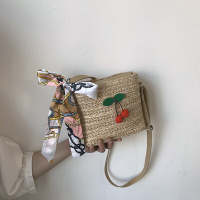 

2019 new summer silk scarf portable bucket bag female cherry straw bag shoulder bag fashion weaving Messenger bag