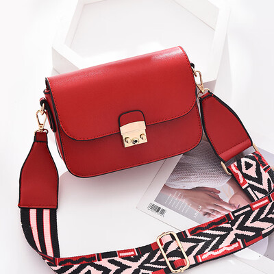 

On the new small bag female fashion bean bag Korean version of broadband mini minimalist girl messenger bag shoulder