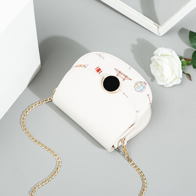 

Summer female fresh summer 2019 tide Korean version of Joker shoulder slung fashion texture saddle bag