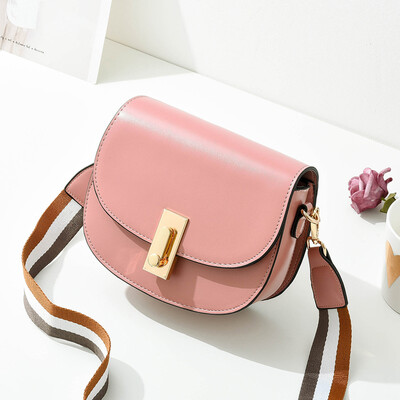 

Summer womens new Korean version of shoulder bag Messenger bag fashion saddle bag ladies Joker tide