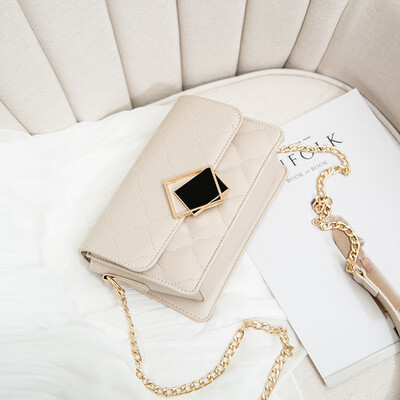 

Summer on the new net red small bag 2019 leisure inclined bag ladies Baitao ins single shoulder small square bag chain bag