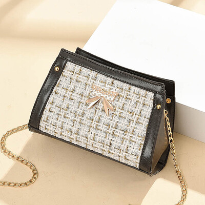 

Ladies bag 2019 Korean version of the cool fashion spring new womens bag wild personality handbag shoulder Messenger bag