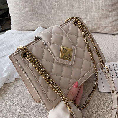 

Womens bag 2019 new wave of French minority fashion Joker small breeze chain Lingge shoulder Messenger bag