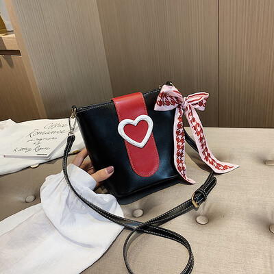 

Chinese Valentines Day bag female 2019 new wave Korean version of the wild single shoulder slung fashion scarf love bucket bag