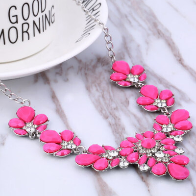

Bohemian CZ Crystal Statement Necklace Collar Blue Yellow Colorful Rhinestone Flower Bead Pendant Choker Necklace for Women