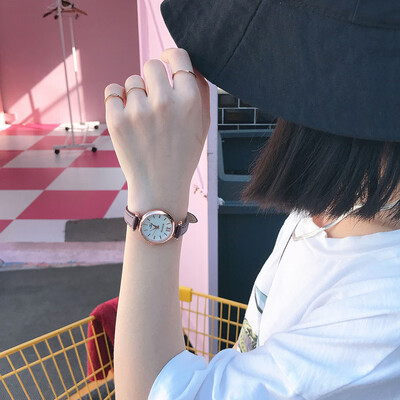 

Chic Watch Female Student Simple Korean Version ulzzang Small Fresh Ribbon Round Watch Pansen Female Department