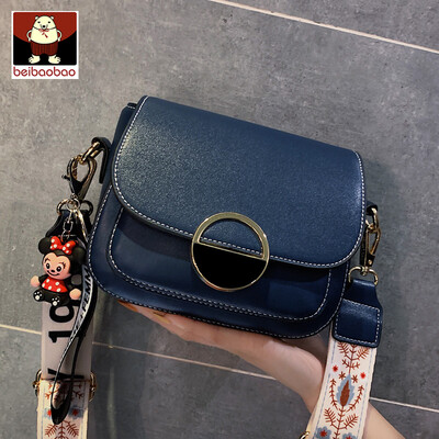

On the new small bag women 2019 new wave summer broadband shoulder saddle bag fashion Joker Messenger bag