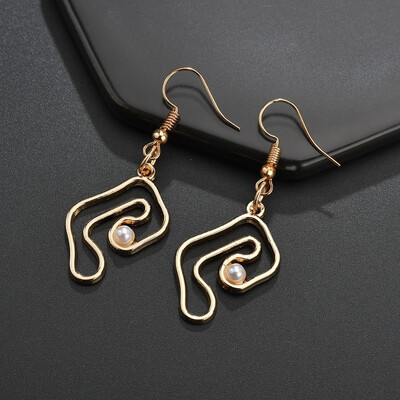 

Feminine Charm Earrings Necklace Set Hollow Circle Imitation Pearl Earrings Wedding Party Ladies Fashion Jewelry Girlfriend Gift