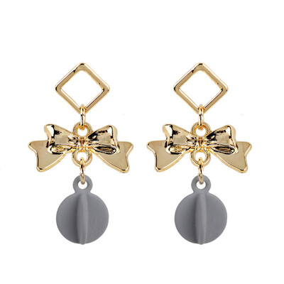 

2010Ear Piercing Tape earring Model for Women