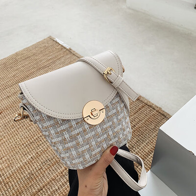 

Ins summer leisure mini bag simple lock button hair womens bag new 2019 single shoulder oblique bucket bag