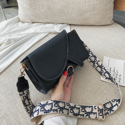 

Foreign gas bag 2019 new Korean version 100 lap slant bag grinding bag wide shoulder belt French minority bag