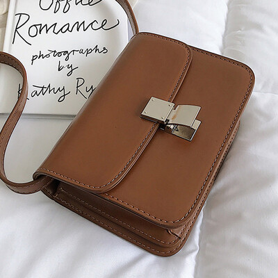 

In summer the new little fresh girl 2019 new fashion pure color tofu bag students take the oblique satchel bag