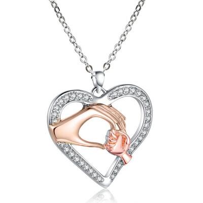 

Women Mom Kid Fashion Hand-in-hand Heart-shaped Pendant Choker Short Necklace