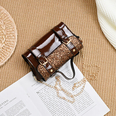 

2019 new fashion tide casual retro shoulder Messenger bag female chic temperament chain wild sequin small bag