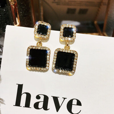 

Statement Earrings 2019 Black Square Geometric Earrings For Women Crystal Luxury Wedding Rhinestone Earring Gold Color jewelry